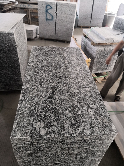 Wave White Granite Grey Granite Chinese Cheap Granite Tiles